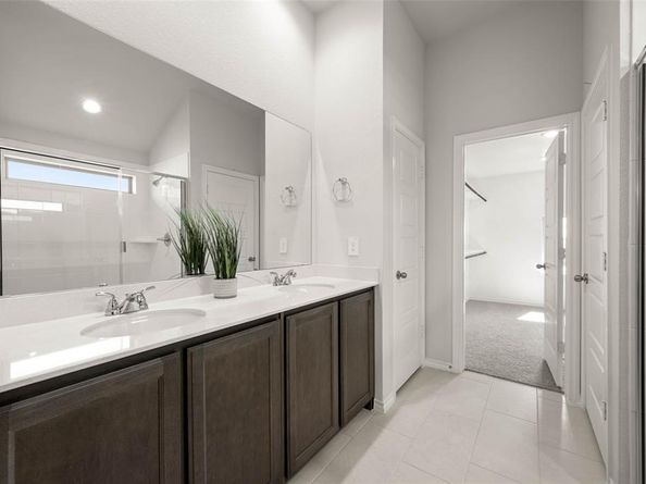 501  Pebble  , Azle Texas 76020