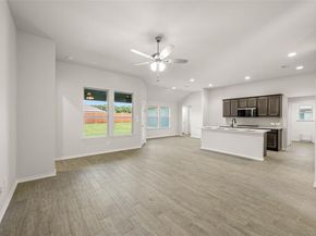501  Pebble  , Azle Texas 76020