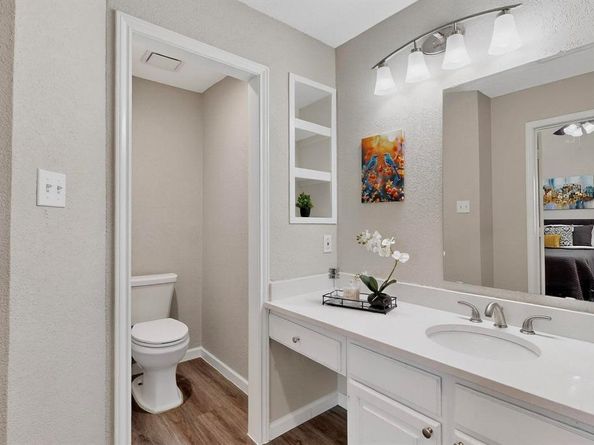 218 N Beacon Street  108, Dallas Texas 75214
