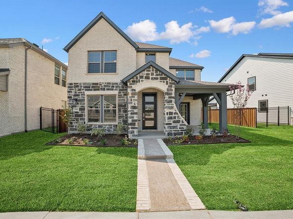 1032  Violet Drive , Crowley Texas 76036
