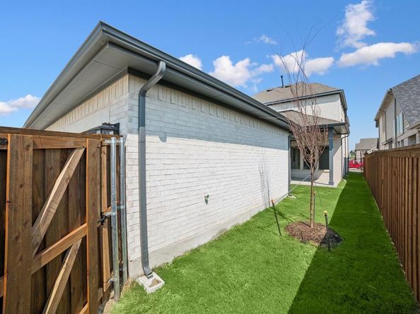 1032  Violet Drive , Crowley Texas 76036