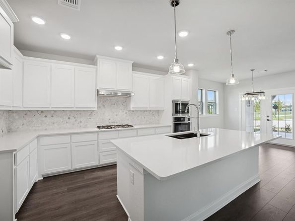 1032  Violet Drive , Crowley Texas 76036