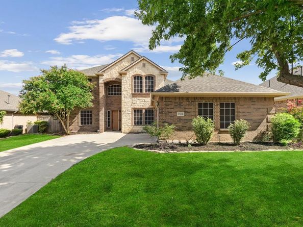 2112  Bentley Drive , Mansfield Texas 76063