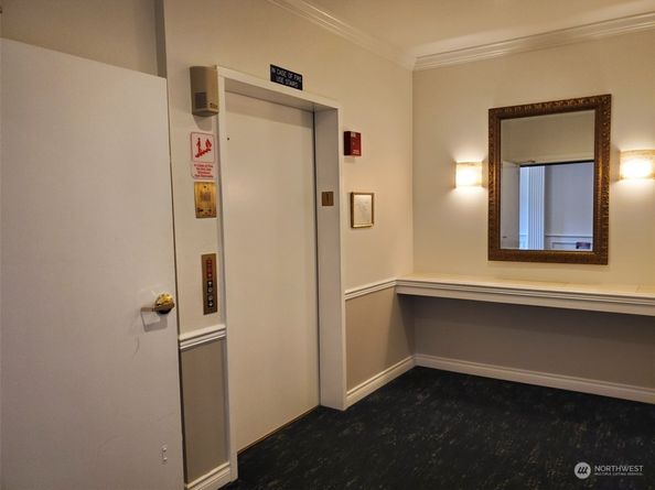 2244 132nd Avenue SE B105, Bellevue WA 98005