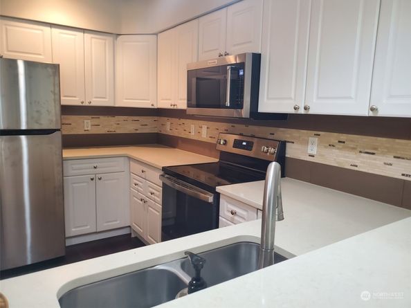 2244 132nd Avenue SE B105, Bellevue WA 98005