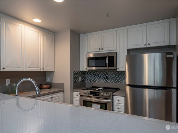 321 10th Avenue S 616, Seattle WA 98104