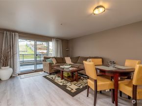 321 10th Avenue S 616, Seattle WA 98104