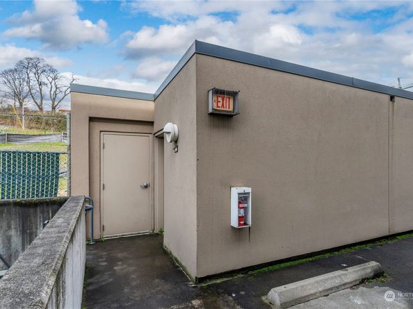 321 10th Avenue S 616, Seattle WA 98104
