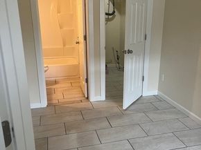 5794 Roosevelt Way NE, Seattle WA 98105