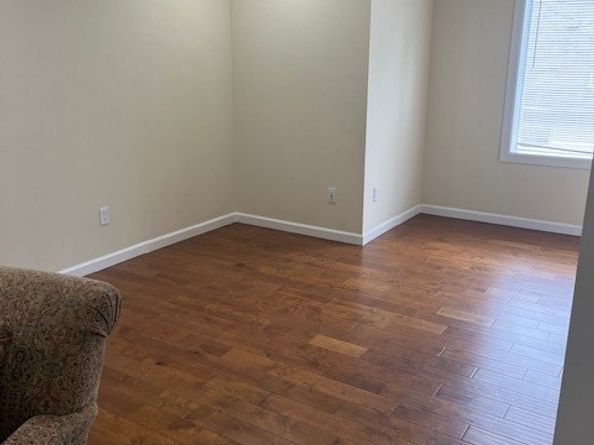 5794 Roosevelt Way NE, Seattle WA 98105