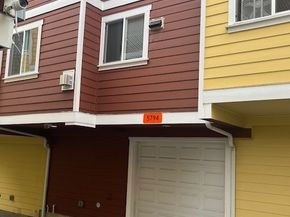 5794 Roosevelt Way NE, Seattle WA 98105