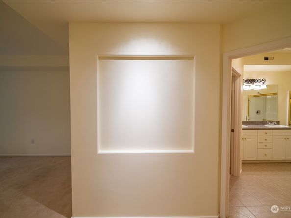 1709 134th Street SE 3, Bellevue WA 98005