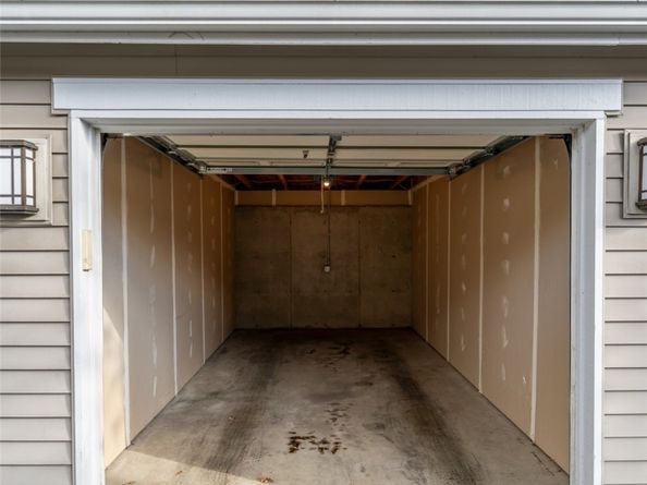 1709 134th Street SE 3, Bellevue WA 98005