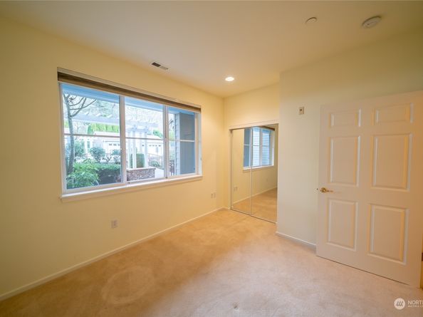 1709 134th Street SE 3, Bellevue WA 98005