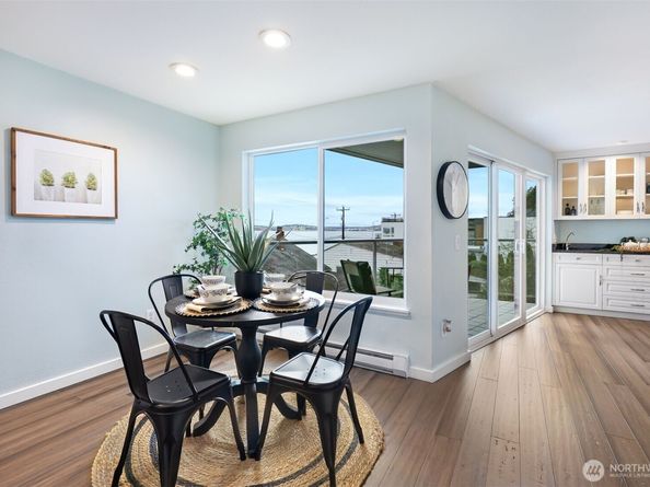 2104 Alki Avenue SW 305, Seattle WA 98116