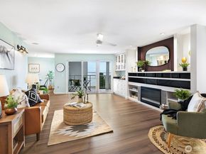 2104 Alki Avenue SW 305, Seattle WA 98116