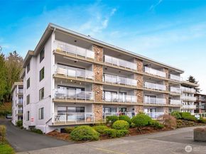 2104 Alki Avenue SW 305, Seattle WA 98116