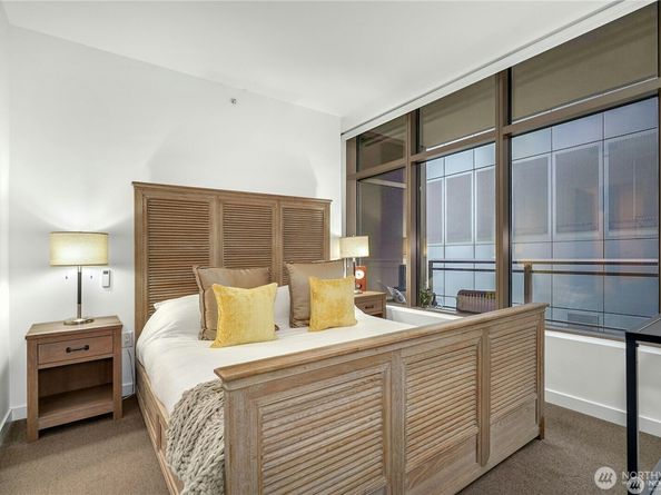 1000 1st Avenue 2003, Seattle WA 98104