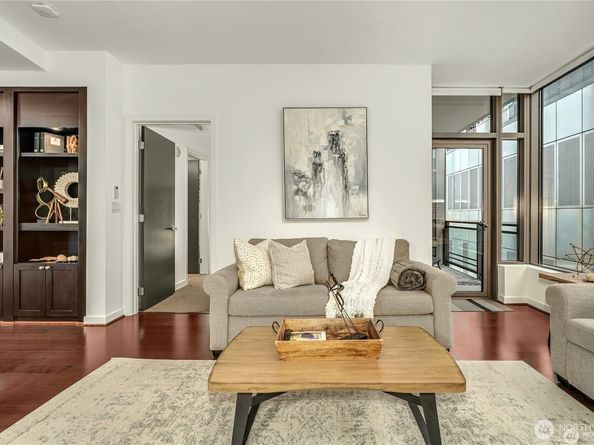 1000 1st Avenue 2003, Seattle WA 98104