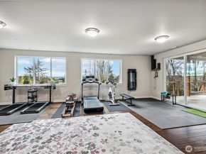 6012 37th Place NE, Marysville WA 98270