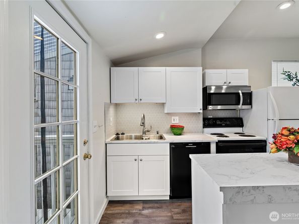 1521 E Spruce Street, Seattle WA 98122