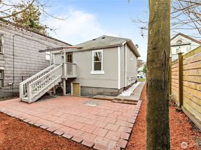 1521 E Spruce Street, Seattle WA 98122