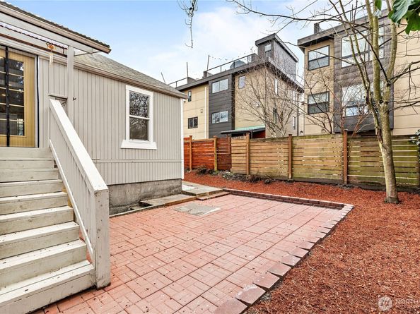 1521 E Spruce Street, Seattle WA 98122