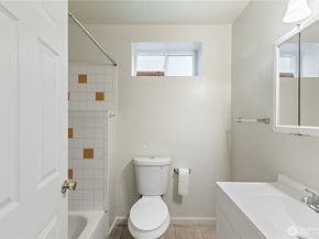 1521 E Spruce Street, Seattle WA 98122