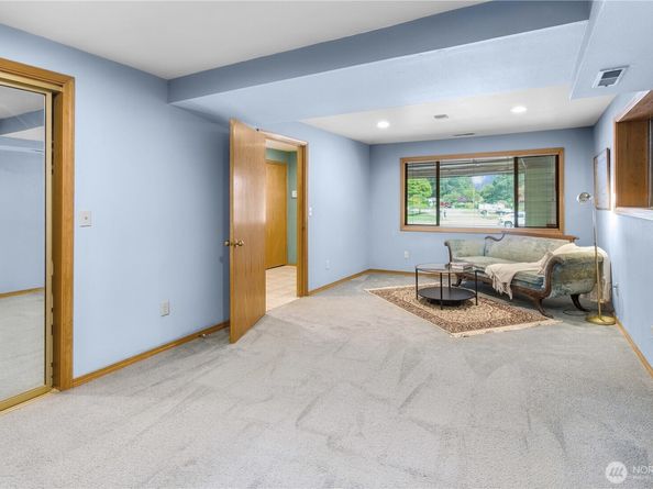 806 Alpine Drive, Everett WA 98203