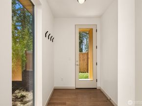12249 NE 66TH Street, Kirkland WA 98033