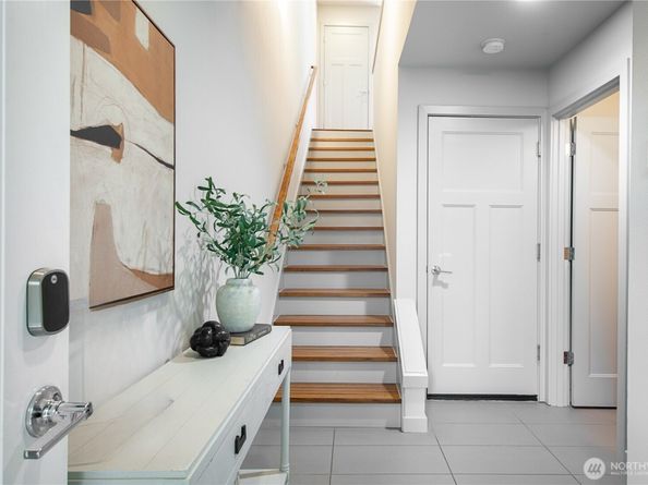 111 17th Avenue B, Seattle WA 98112