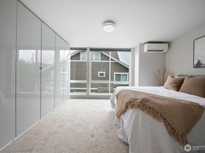 111 17th Avenue B, Seattle WA 98112