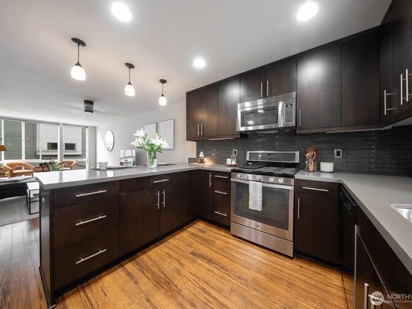 111 17th Avenue B, Seattle WA 98112