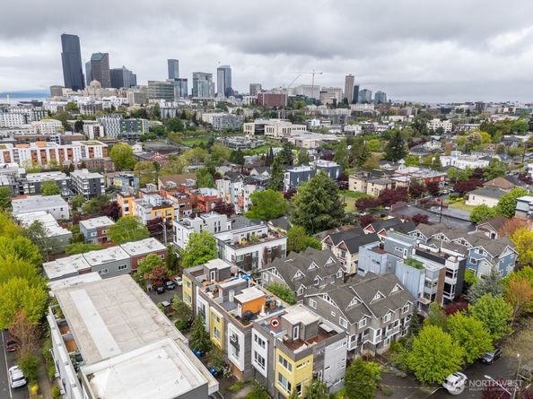 111 17th Avenue B, Seattle WA 98112