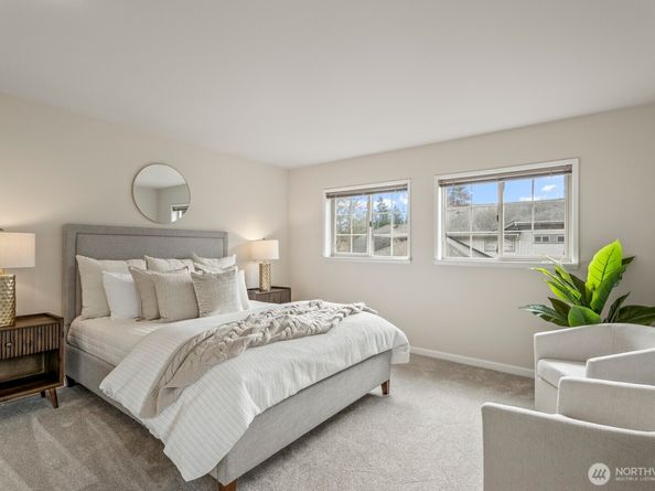 10244 NE 138th Place B1, Kirkland WA 98034
