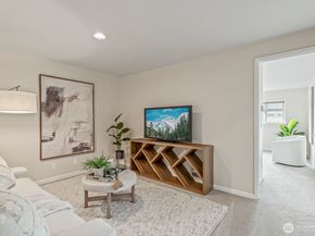 10244 NE 138th Place B1, Kirkland WA 98034