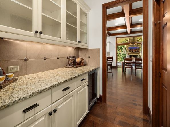 20920 SE 8th Place, Sammamish WA 98075