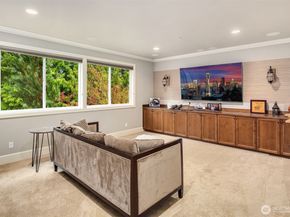 20920 SE 8th Place, Sammamish WA 98075