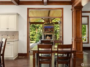 20920 SE 8th Place, Sammamish WA 98075