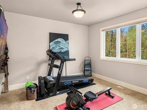 20920 SE 8th Place, Sammamish WA 98075