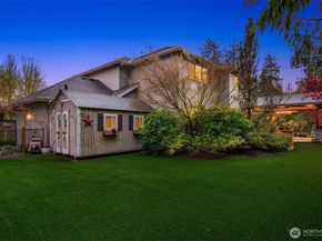 20920 SE 8th Place, Sammamish WA 98075