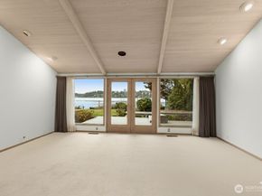 8428 N Mercer Way, Mercer Island WA 98040