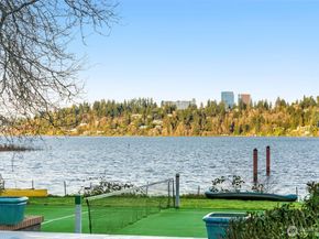 8428 N Mercer Way, Mercer Island WA 98040