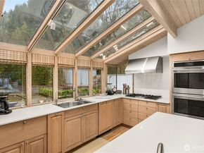 8428 N Mercer Way, Mercer Island WA 98040