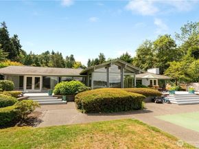 8428 N Mercer Way, Mercer Island WA 98040