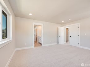 20220 125th Avenue NE SM205, Bothell WA 98011