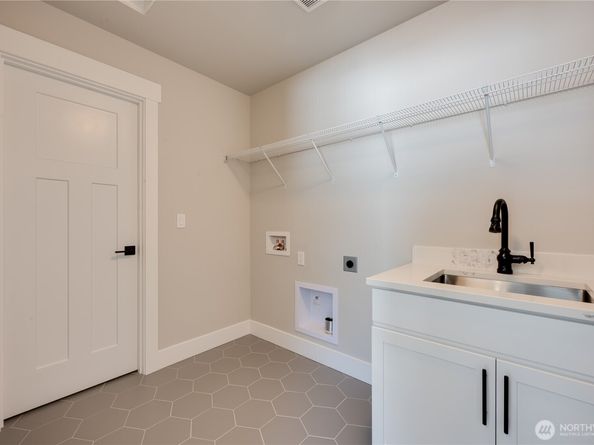 20220 125th Avenue NE SM205, Bothell WA 98011