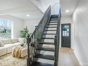 11853 12th Avenue S, Seattle WA 98168