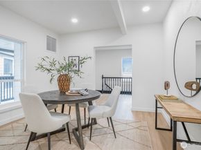 11853 12th Avenue S, Seattle WA 98168