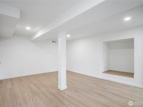 11853 12th Avenue S, Seattle WA 98168